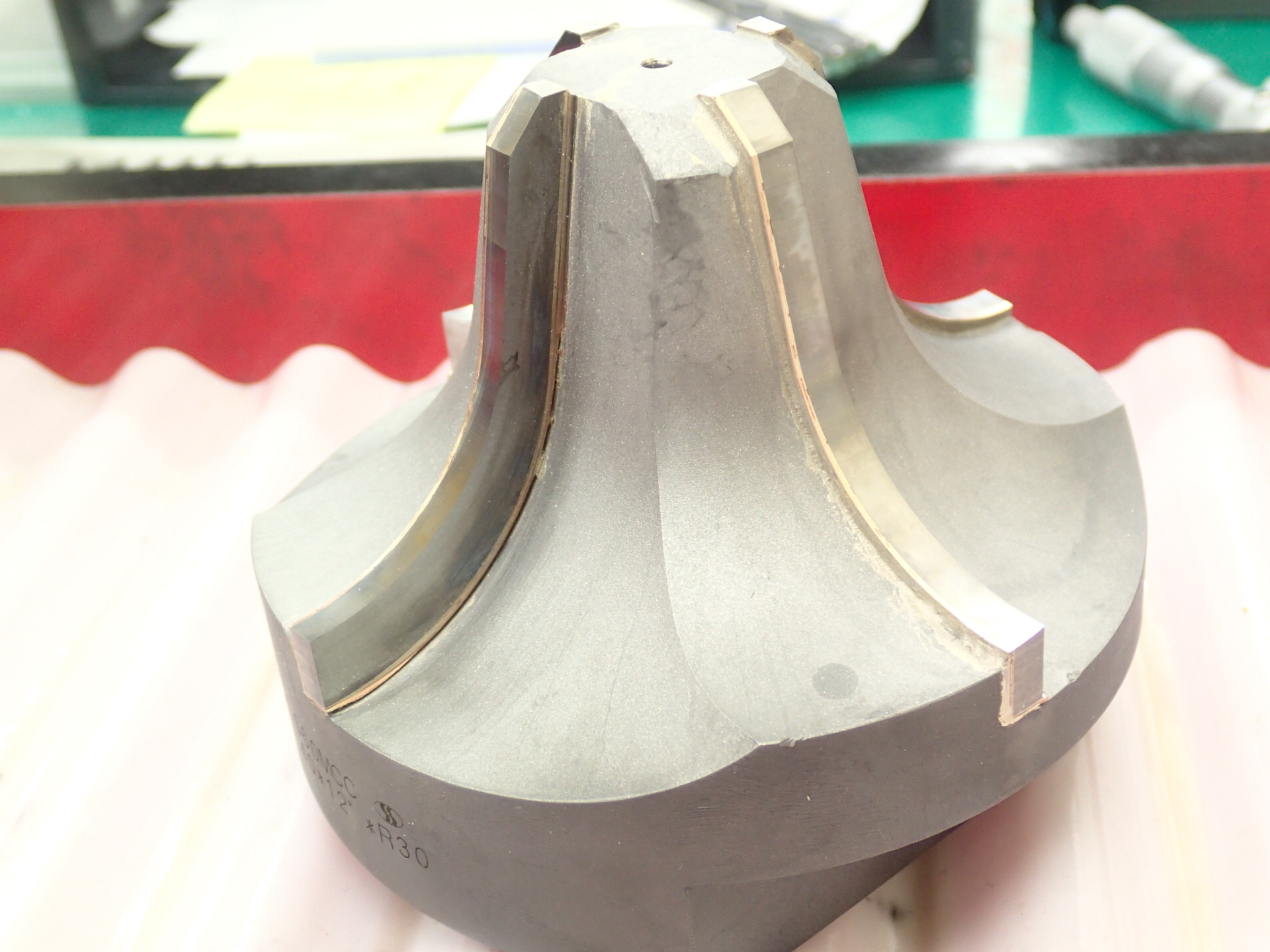 大型フォームドカッター